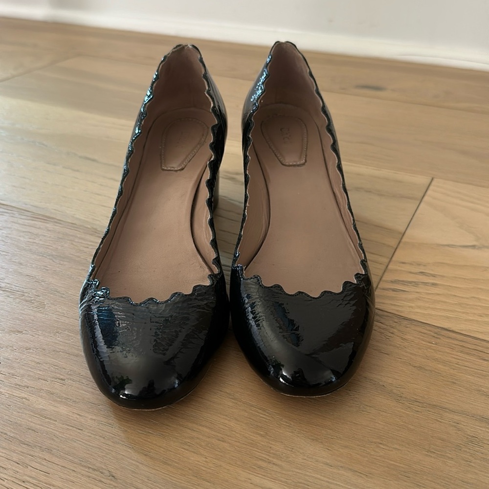 Chloe patten leather scalloped navy pumps